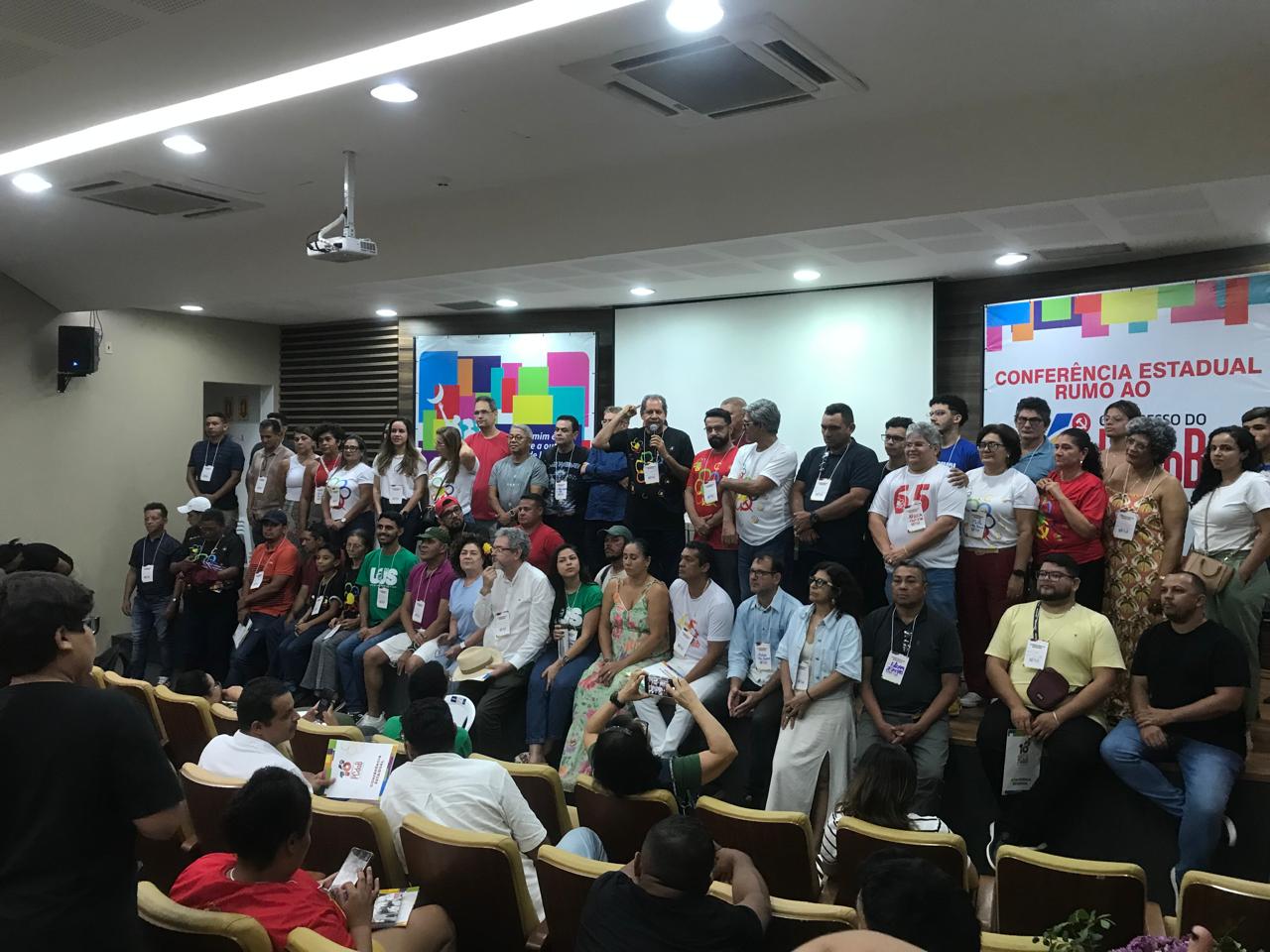 Ex-deputado Eduardo Farias e Eriton Maia seguem no comando do PCdoB do Acre, decide militância em Conferência